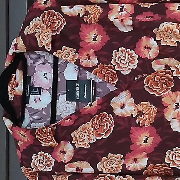 FOREVER 21 CONTEMPORARY FLORAL BLOUSE SZ S - Picture 2 of 12